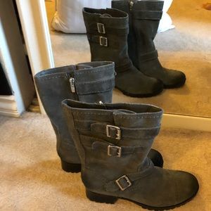 Suede short flat boots
